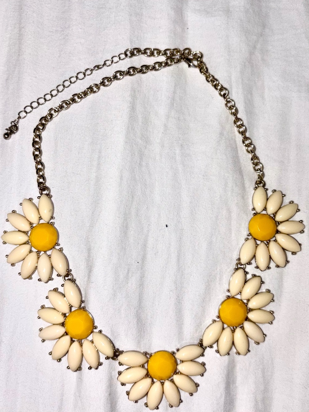 Nordstrom Yellow and Cream Daisy Statement Necklace
